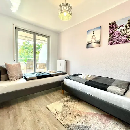 Wunderschoen-wohnen-im-apartment-rooftop ドレスデン