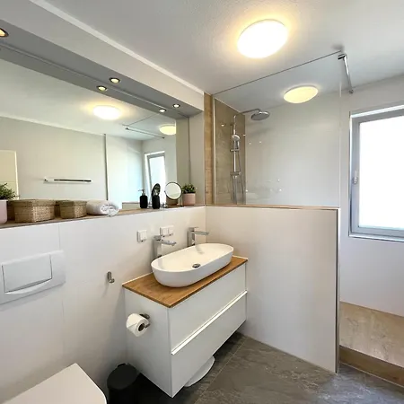 Wunderschoen-wohnen-im-apartment-rooftop アパート *