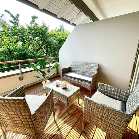 Wunderschoen-wohnen-im-apartment-rooftop ドレスデン
