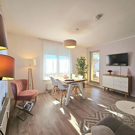 Wunderschoen-wohnen-im-apartment-rooftop アパート