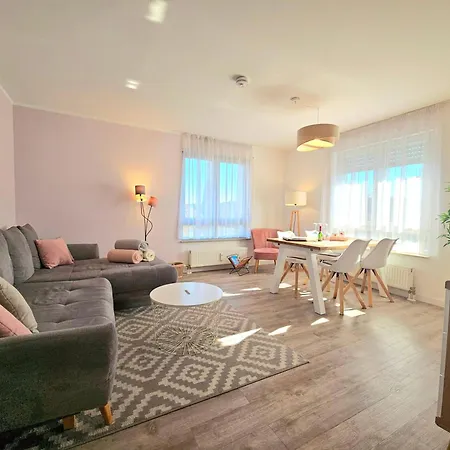 Wunderschoen-wohnen-im-apartment-rooftop